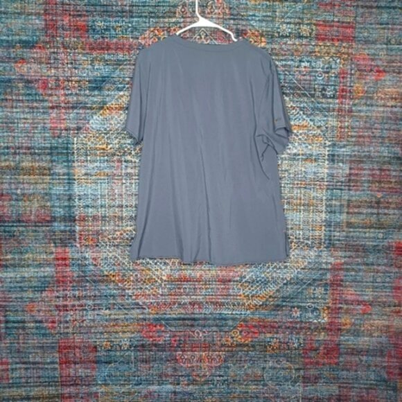 Carhartt womens gray an pink trim Force vneck scrub top XL - Picture 2 of 4